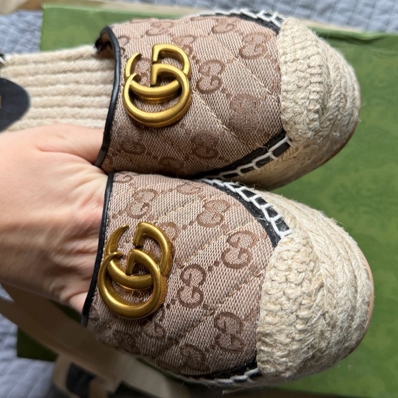 Gucci Women's Brown Espadrilles with Gold Accents - Picture 2 of 6